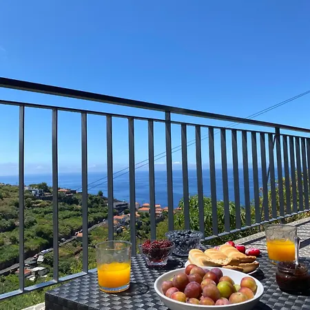 Rocha House Calheta (Madeira)