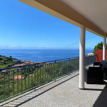 Rocha House Дом отдыха Кальета