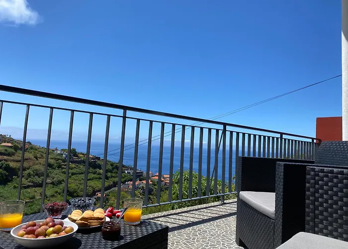 Rocha House Calheta (Madeira)